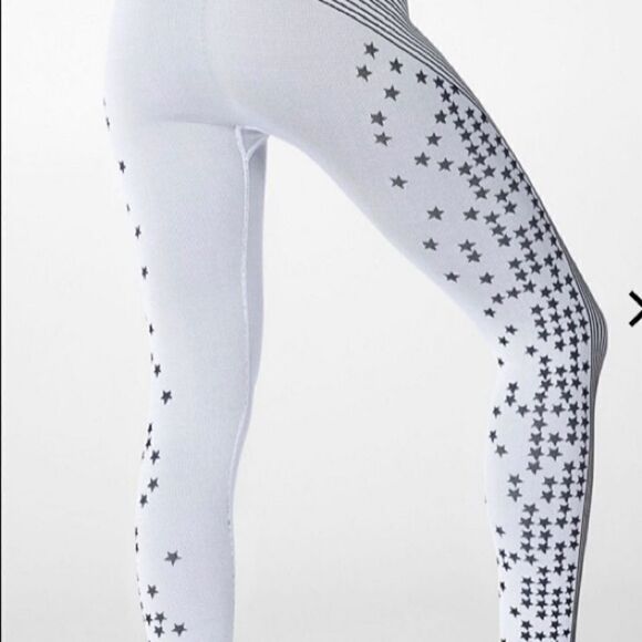 Fabletics High Waisted Seamless Star Capril - Picture 2 of 5